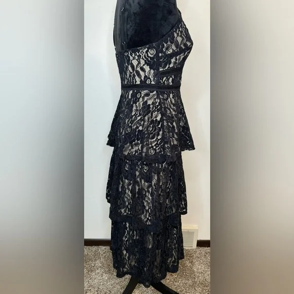 Lulu’s Women’s Pass Me the Prosecco Black Velvet Lace Tiered Midi Dress Size S - Picture 6 of 10